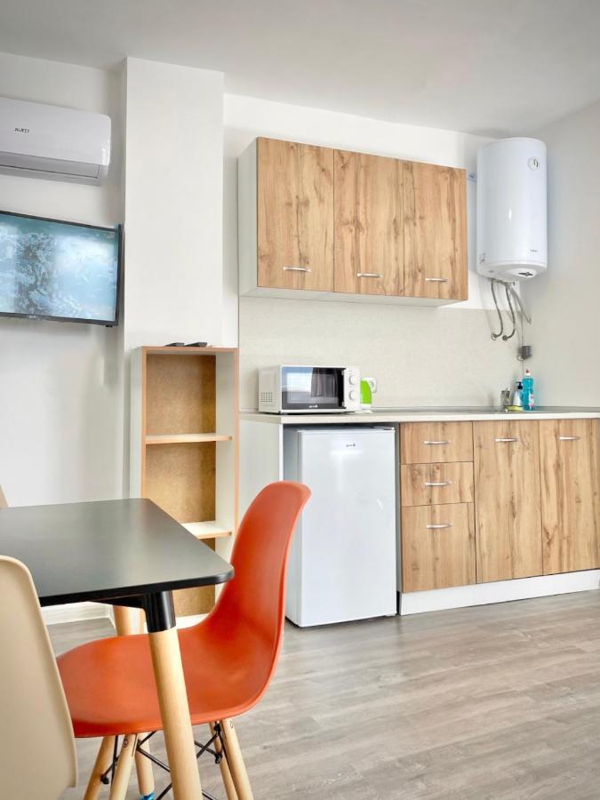 Hello Studios Budget Stays Free Parking & Wifi Stara Zagora Exterior photo